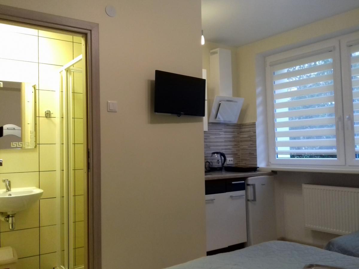 Hotel Poilsis Palangoje Pas Daiva Palanga Esterno foto