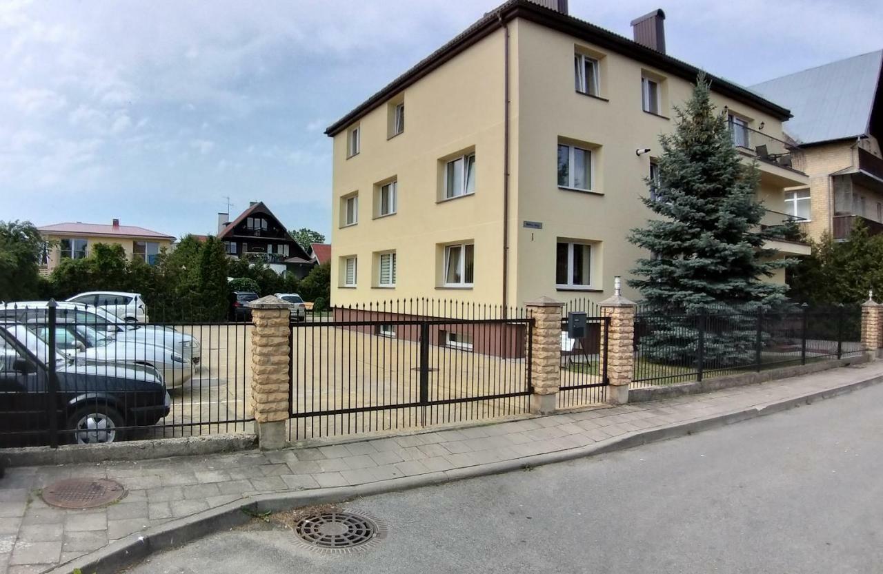 Hotel Poilsis Palangoje Pas Daiva Palanga Esterno foto